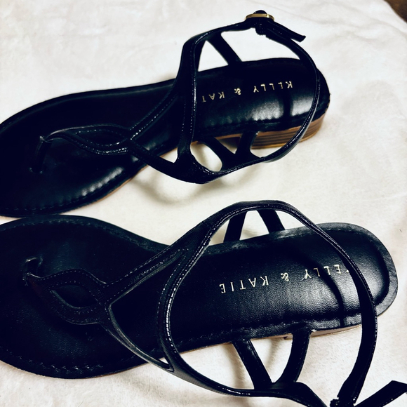 Black Kelly & Katie Zadia T-Strap Sandals - Picture 3 of 9